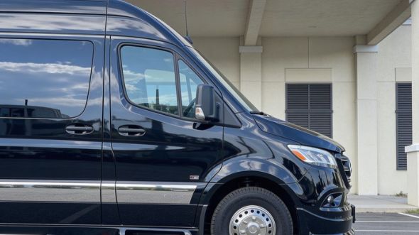 mesa 12 passenger sprinter van