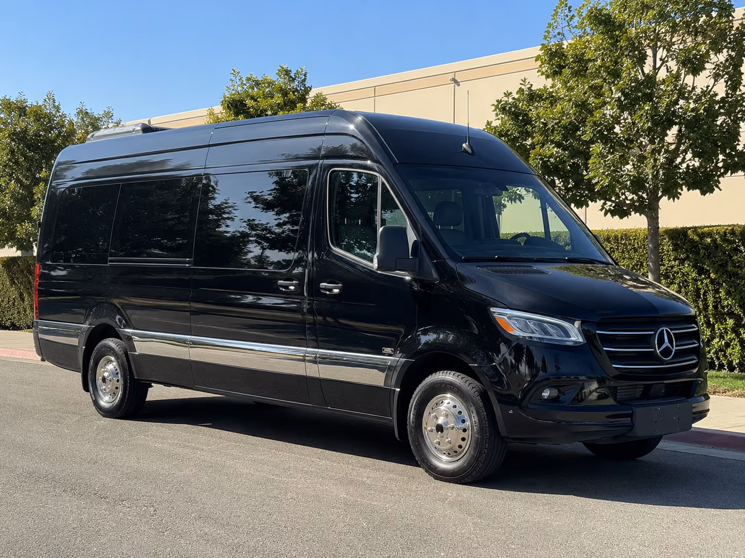 mesa 20 passenger sprinter van
